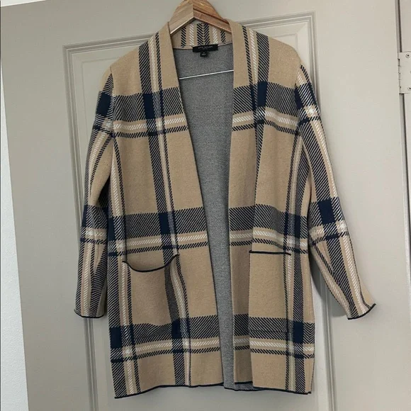 Ann Taylor Beige and Black Plaid Blazer - Picture 8 of 14